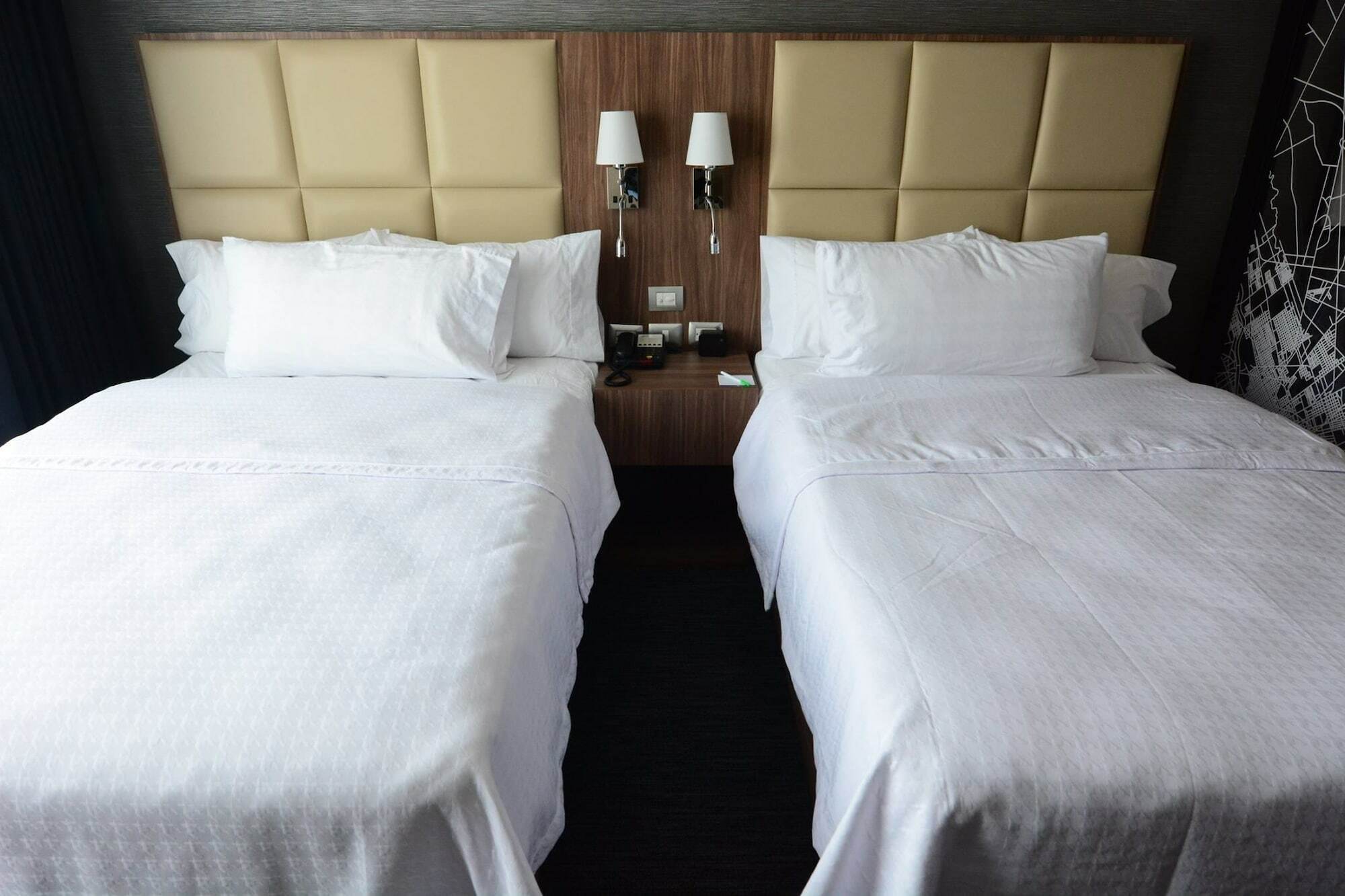 โฮมวูด สวีท บาย ฮิลตัน มอนเทอร์เรย์ อโปดากา Hotel อโปดาคา ภายนอก รูปภาพ